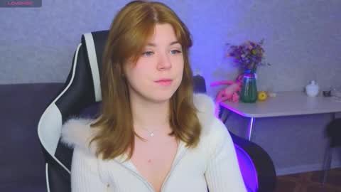 Molly   Emily online show from November 25, 2025, 2:50 pm