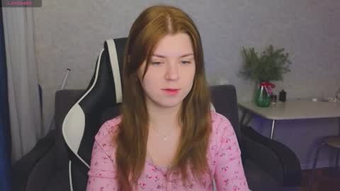 Molly   Emily online show from December 17, 2025, 11:11 pm