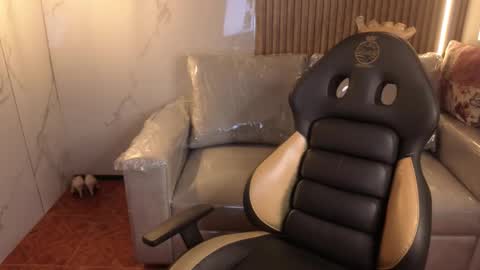 Snapshot of _kitten_1 chatting on January 17, 2026, 3:22 am _kitten_1 online show from January 17, 2026, 3:22 am