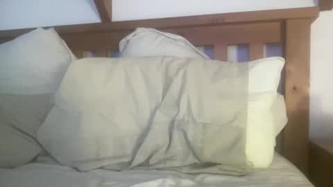 Snapshot of _kiwi_cock chatting on September 18, 2025, 3:30 am Kiwi online show from September 18, 2025, 3:30 am