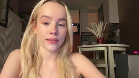 Snapshot of _kkkhaleesi_ chatting on February 27, 2026, 10:10 pm DENI online show from February 27, 2026, 10:10 pm