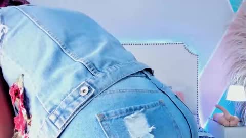 _krystal_cambell online show from March 28, 2026, 3:33 pm