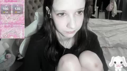 Snapshot of _kuroneeko_ chatting on April 2, 2026, 8:34 am kuro online show from April 2, 2026, 8:34 am