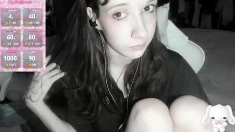 Snapshot of _kuroneeko_ chatting on April 4, 2026, 7:17 am kuro online show from April 4, 2026, 7:17 am