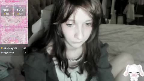 Snapshot of _kuroneeko_ chatting on April 8, 2026, 7:30 am kuro online show from April 8, 2026, 7:30 am