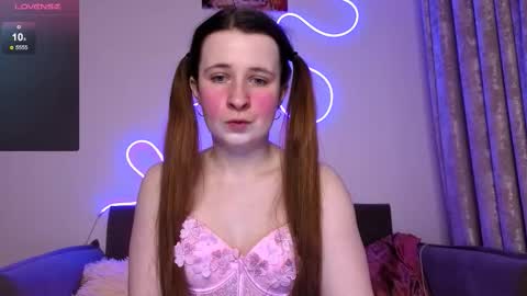 Snapshot of _kylle_ chatting on November 24, 2025, 7:35 pm _kylle_ online show from November 24, 2025, 7:35 pm