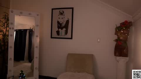 Not on OF Some stuff for sale  online show from December 20, 2024, 3:58 am