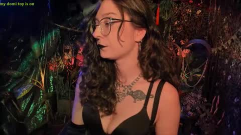 Lady Luna online show from May 13, 2026, 10:17 pm