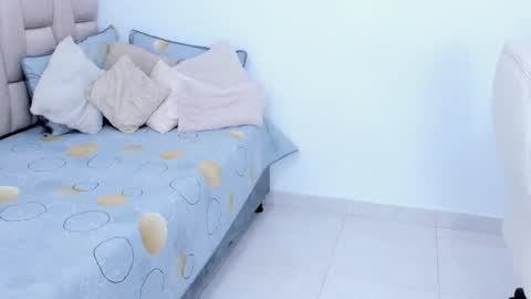 NAILHA SAJANI  online show from October 1, 2025, 7:09 pm