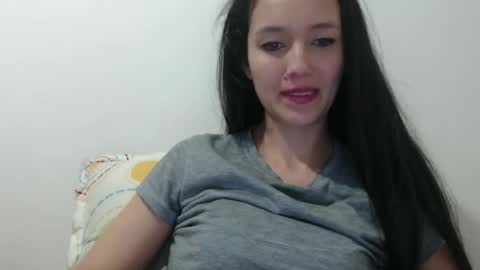 Lauren 3 online show from December 11, 2024, 5:53 am