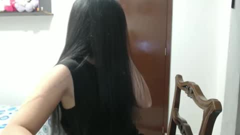 Lauren 3 online show from December 14, 2025, 4:18 am