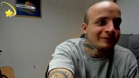 Snapshot of _layne chatting on May 22, 2026, 11:49 am Layne online show from May 22, 2026, 11:49 am