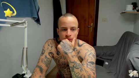 Snapshot of _layne chatting on June 2, 2026, 11:56 am Layne online show from June 2, 2026, 11:56 am