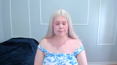 leana online show from October 23, 2025, 6:39 pm