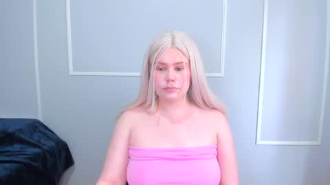 leana online show from October 26, 2025, 5:41 pm