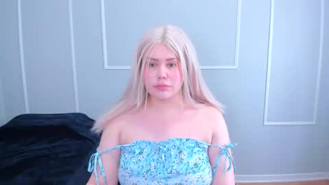 leana online show from November 11, 2025, 4:29 pm