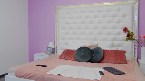 Lena Paul online show from January 7, 2025, 6:24 pm