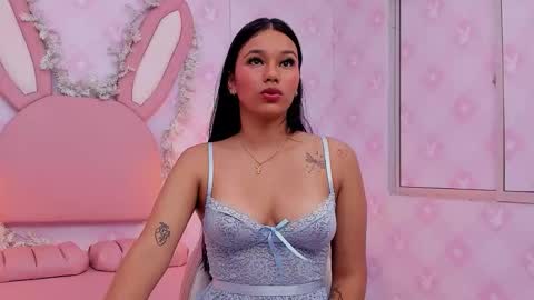 Snapshot of _lia_swan chatting on November 10, 2025, 3:27 am Lia Swan online show from November 10, 2025, 3:27 am