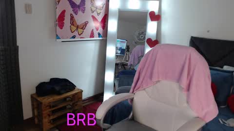 Lili  online show from February 27, 2025, 12:54 am