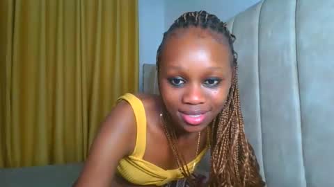 Snapshot of _littlevenus chatting on September 14, 2025, 3:05 am Littlevenus online show from September 14, 2025, 3:05 am