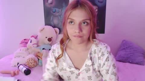 Snapshot of _lloou_ chatting on May 29, 2026, 1:03 am Sofia 3 online show from May 29, 2026, 1:03 am