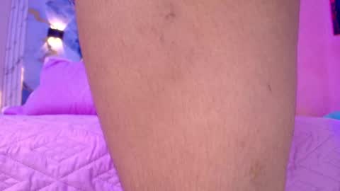 Lorrayne online show from November 24, 2025, 12:05 pm