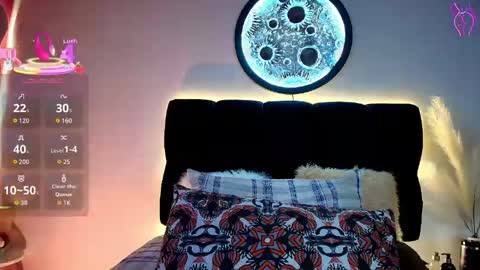 Lorrayne online show from April 23, 2026, 12:04 pm