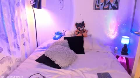 Snapshot of _louane_bour chatting on February 25, 2026, 12:31 am Laura Independent Model online show from February 25, 2026, 12:31 am