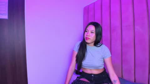 _luna_candy online show from February 19, 2026, 8:27 pm