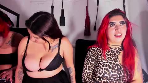 Snapshot of _luna_parisi chatting on December 21, 2024, 11:33 am MISS LUNA online show from December 21, 2024, 11:33 am