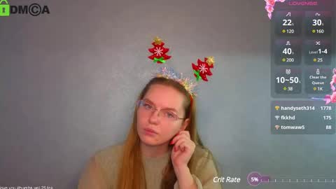 Snapshot of _lysafeta_ chatting on December 25, 2024, 6:20 am Welcome guys  Pleasure to see you all here  My name is Lysafeta and MichaelaTip menu is active Private is open  online show from December 25, 2024, 6:20 am