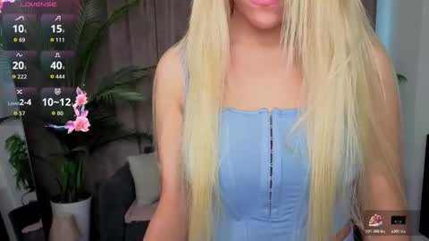 Snapshot of _maneki_neko_ chatting on February 14, 2026, 7:38 am Emma online show from February 14, 2026, 7:38 am