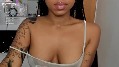 MARCELA online show from December 6, 2024, 2:38 pm