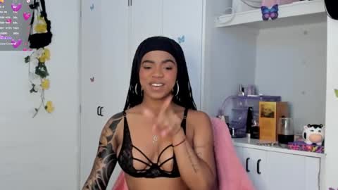 MARCELA online show from February 10, 2025, 1:24 am