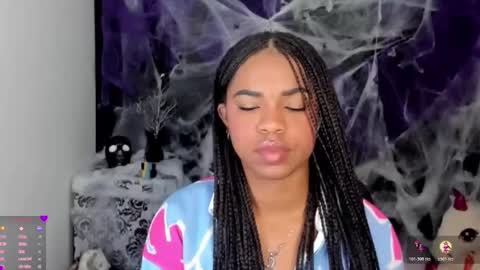 MARCELA online show from October 19, 2025, 10:21 pm