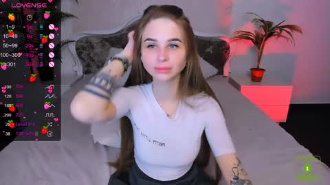 Eva  online show from January 6, 2025, 4:36 am