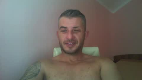 Snapshot of _marrrio chatting on December 22, 2024, 8:27 am _marrrio online show from December 22, 2024, 8:27 am