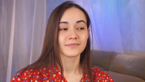  Gwen  online show from March 12, 2025, 8:31 pm