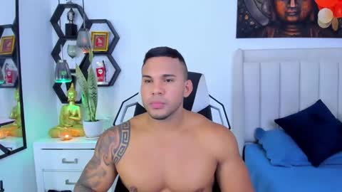 _matthew_santos_ online show from October 12, 2025, 7:57 pm