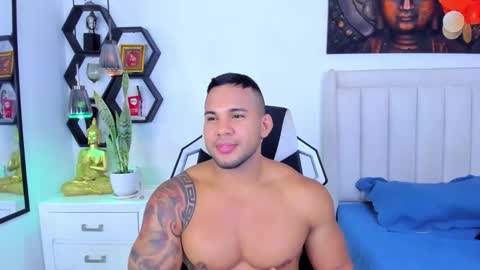 _matthew_santos_ online show from October 16, 2025, 8:43 pm