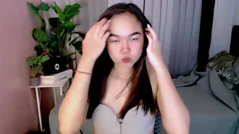 Snapshot of _maureen_ chatting on January 7, 2026, 11:45 am _maureen_ online show from January 7, 2026, 11:45 am