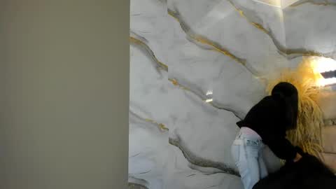 Mave online show from April 26, 2026, 3:42 pm