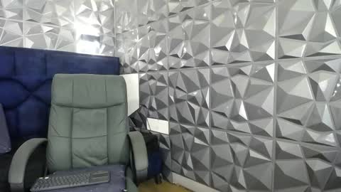 Mave online show from April 27, 2026, 3:43 pm