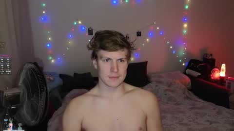 Snapshot of _medaed20_ chatting on October 22, 2025, 6:18 pm Medaed20 online show from October 22, 2025, 6:18 pm