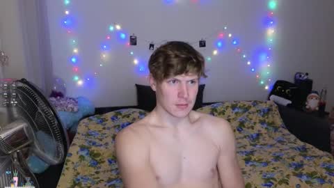 Snapshot of _medaed20_ chatting on October 24, 2025, 5:53 pm Medaed20 online show from October 24, 2025, 5:53 pm