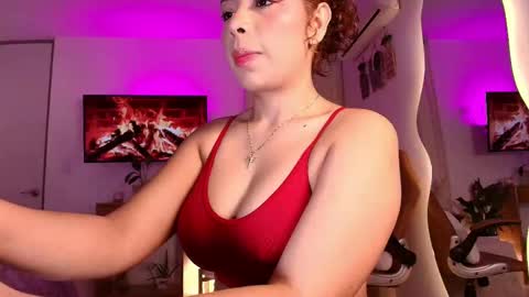 Marce  online show from September 9, 2025, 12:05 pm