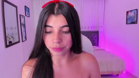  MIa blue 18  online show from March 9, 2025, 11:56 pm