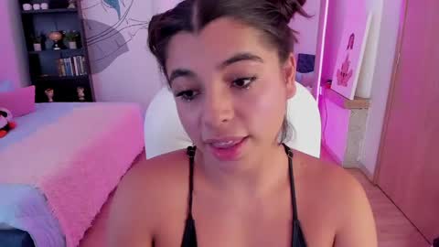 Snapshot of _mia_blue_18_ chatting on May 26, 2026, 6:48 pm MIa blue 18 online show from May 26, 2026, 6:48 pm