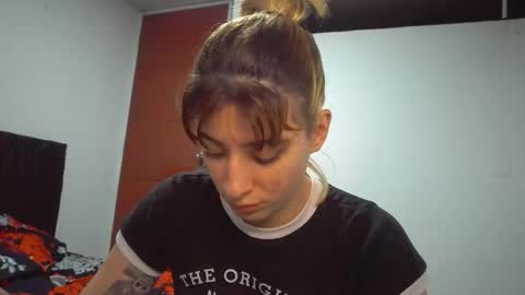 Mia-foster online show from March 31, 2026, 1:51 am