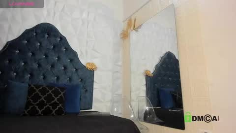 _mia_milf_ online show from September 22, 2025, 1:29 am